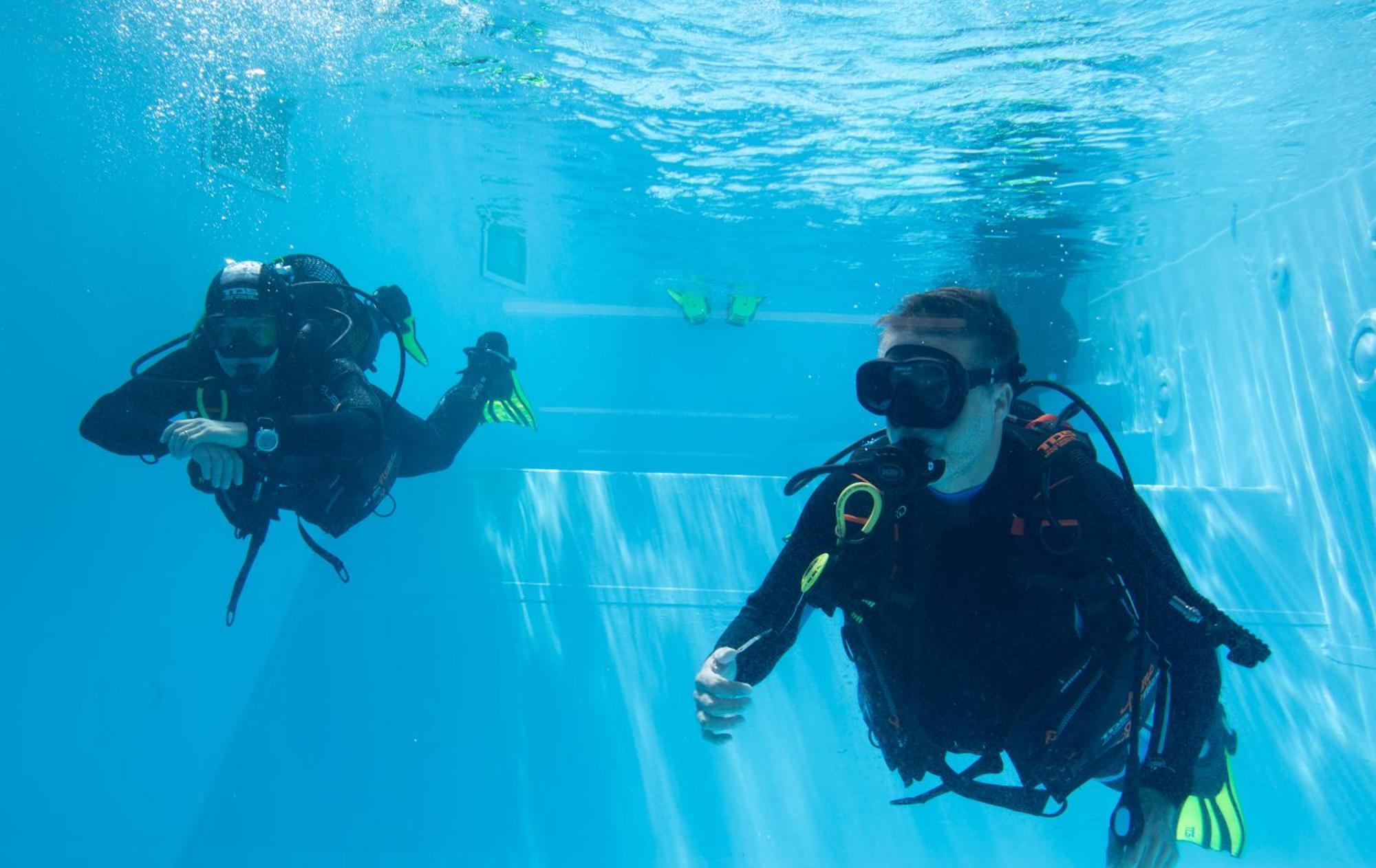Santa Cruz Dive House Padi Dive Resort Силвейра Экстерьер фото