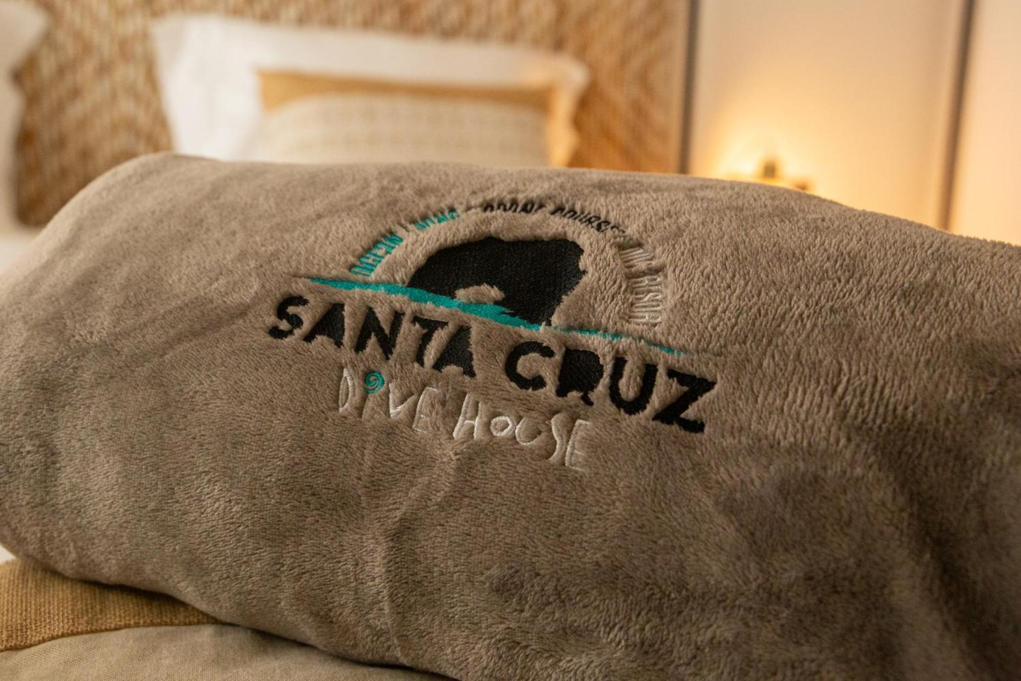 Santa Cruz Dive House Padi Dive Resort Силвейра Экстерьер фото